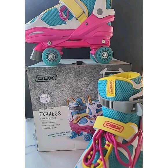 DBX Girls Large Sz 5-8 Express Quad Skate Set Roller Skates W/ Protective Pads
